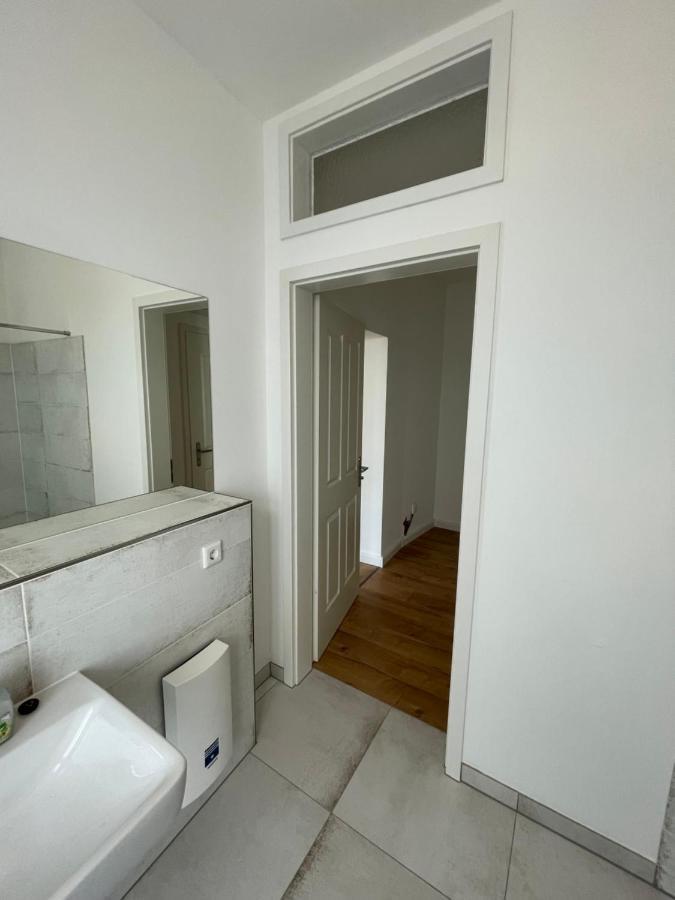 Boutique Hotel Pension Luisengruen Kueche 1Gbs Wlan Netflix Disney Magentatv Chemnitz Extérieur photo