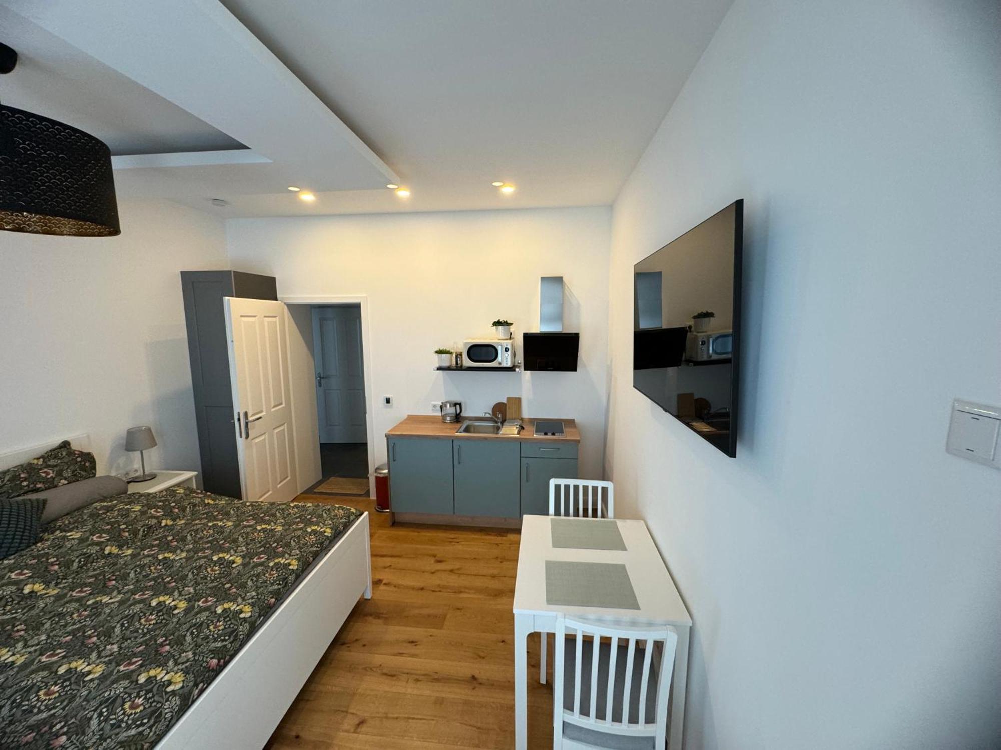 Boutique Hotel Pension Luisengruen Kueche 1Gbs Wlan Netflix Disney Magentatv Chemnitz Extérieur photo